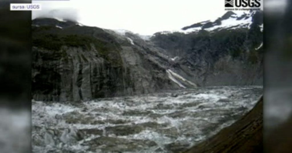 Imagine a unui ghețar care se topește în Alaska, provocând inundații catastrofale în Juneau.